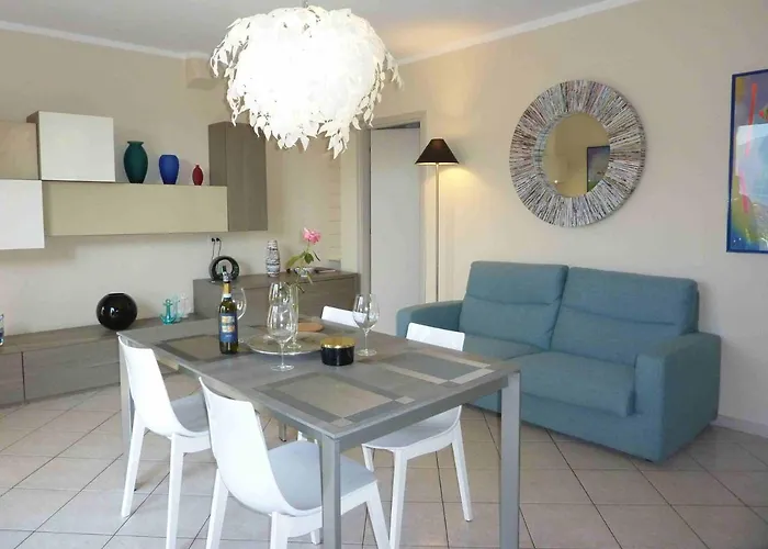 Casa Muceno Lägenhet Porto Valtravaglia